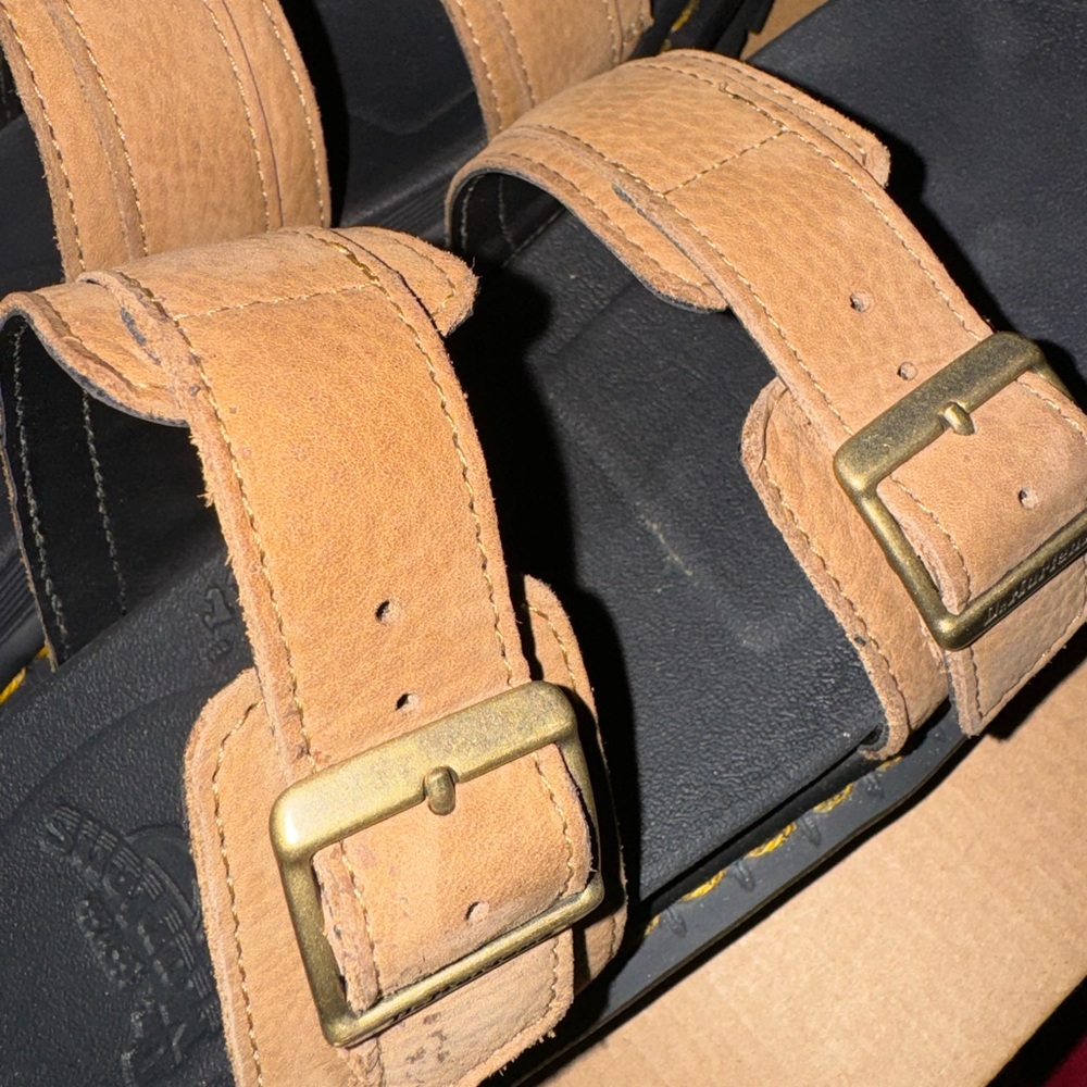 Like new Myles Dr Martens Platform Sandals W sz 11/ M size 10 - Picture 3 of 4